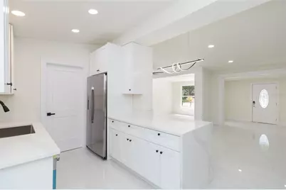 5640 Cedar Street NE, Saint Petersburg, FL 33703 - Photo 24