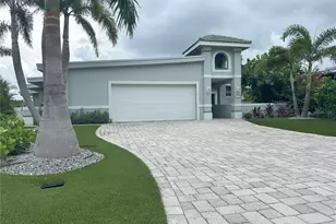 10103 Tarpon Dr, Treasure Island, FL 33706 - Photo 6