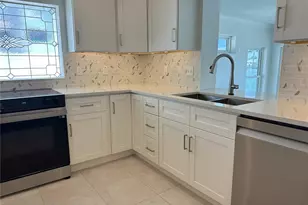 10103 Tarpon Dr, Treasure Island, FL 33706 - Photo 46