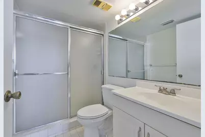 2424 W Tampa Bay Boulevard #M301, Tampa, FL 33607 - Photo 16