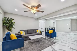 2042 Craft Ln, Sarasota, FL 34239 - Photo 84