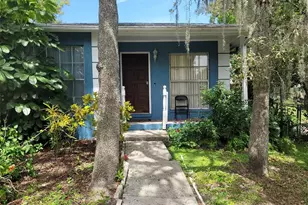 4120 Temple Heights Rd, Tampa, FL 33617 - Photo 1