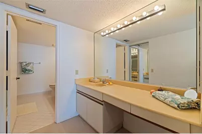 5700 Escondida Boulevard S #303, Saint Petersburg, FL 33715 - Photo 18