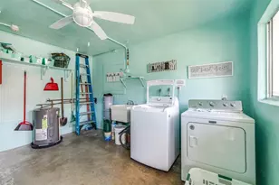 2001 Greenbriar Blvd, Clearwater, FL 33763 - Photo 36