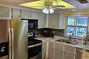 1100 E Bay Dr, Largo, FL 33770 - Photo 38