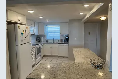 5555 Gulf Boulevard #406, Saint Pete Beach, FL 33706 - Photo 8