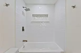 7220 Sunshine Dr S, Saint Petersburg, FL 33705 - Photo 22