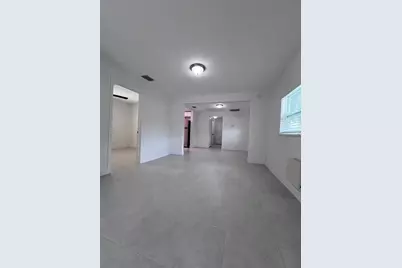 118 W Sligh Avenue, Tampa, FL 33604 - Photo 6