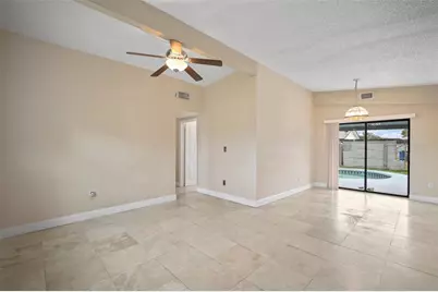 4712 Bessie Road, Tampa, FL 33615 - Photo 8