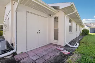 2304 Glenmore Cir, Sun City Center, FL 33573 - Photo 32