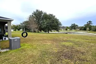 2432 Cumberland Cliff Dr, Ruskin, FL 33570 - Photo 4