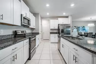 8749 Parsons Hill Blvd, Wesley Chapel, FL 33545 - Photo 12