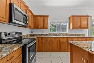 2328 Warwick Dr, Oldsmar, FL 34677 - Photo 18