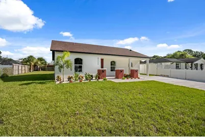 8405 Woodlake Drive, Tampa, FL 33615 - Photo 2