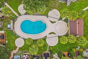 7611 La Mesita Ct, Tampa, FL 33615 - Photo 18