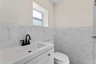 2952 Webley Dr, Largo, FL 33771 - Photo 8