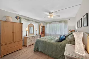 2555 Royal Pines Cir, Clearwater, FL 33763 - Photo 10