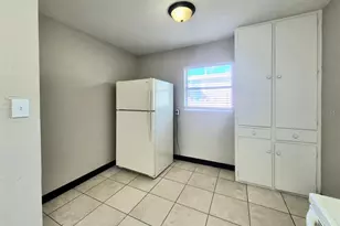 1725 W Arch St, Tampa, FL 33607 - Photo 12