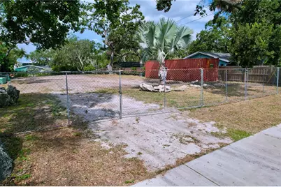 2100 Park Street N, Saint Petersburg, FL 33710 - Photo 16