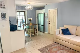 10924 N Blvd, Tampa, FL 33612 - Photo 4