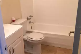 13697 Orange Sunset Dr, Tampa, FL 33618 - Photo 8