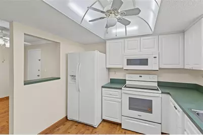 3947 35th Way S #132, Saint Petersburg, FL 33711 - Photo 8