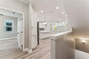 809 W Linebaugh Ave, Tampa, FL 33612 - Photo 8