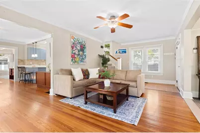 304 21st Avenue N, Saint Petersburg, FL 33704 - Photo 2