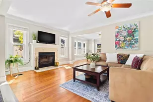 304 21st Ave N, Saint Petersburg, FL 33704 - Photo 4