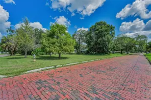 645 Villa Grande Ave S, Saint Petersburg, FL 33707 - Photo 18