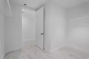 777 3rd Ave N, Saint Petersburg, FL 33701 - Photo 12