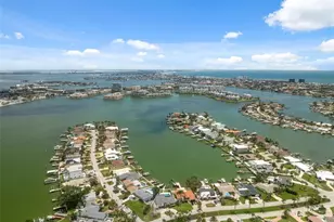 900 79th St S, Saint Petersburg, FL 33707 - Photo 68