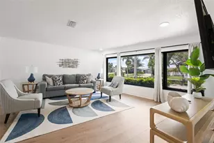 900 79th St S, Saint Petersburg, FL 33707 - Photo 46