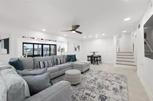 900 79th St S, Saint Petersburg, FL 33707 - Photo 8