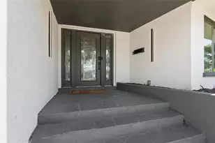 900 79th St S, Saint Petersburg, FL 33707 - Photo 64