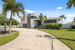 900 79th St S, Saint Petersburg, FL 33707 - Photo 74