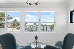 900 79th St S, Saint Petersburg, FL 33707 - Photo 40