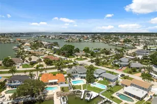 900 79th St S, Saint Petersburg, FL 33707 - Photo 72