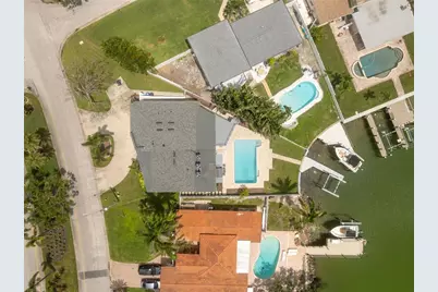 900 79th Street S, Saint Petersburg, FL 33707 - Photo 70