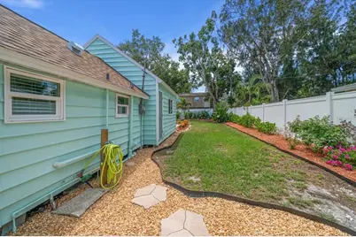 907 15th Avenue NW, Largo, FL 33770 - Photo 34