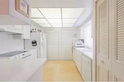 1250 S Pinellas Ave #910, Tarpon Springs, FL 34689 - Photo 8