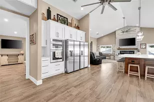8101 38th Ave N, Saint Petersburg, FL 33710 - Photo 50