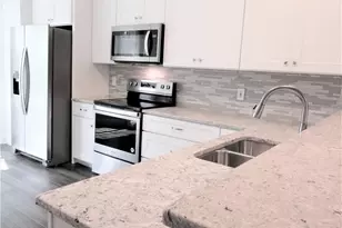 1045 Pinellas Bayway S, Tierra Verde, FL 33715 - Photo 8