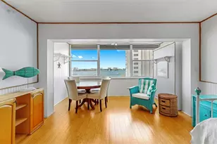 4550 Cove Cir, Saint Petersburg, FL 33708 - Photo 30