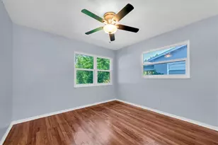 1101 28th St N, Saint Petersburg, FL 33713 - Photo 18