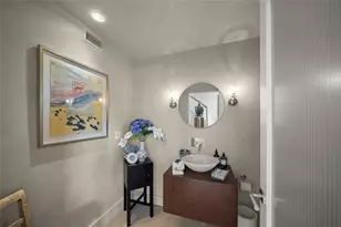 1209 Westway Dr, Sarasota, FL 34236 - Photo 10