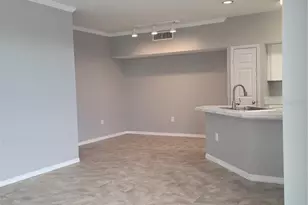 9732 Lake Chase Island Way, Tampa, FL 33626 - Photo 8