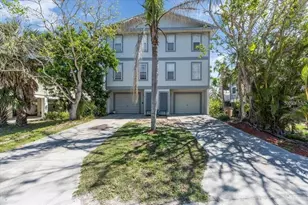 611 2nd St, Indian Rocks Beach, FL 33785 - Photo 2