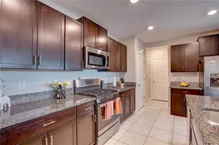 9805 Alysheba Ct, Sun City Center, FL 33573 - Photo 10