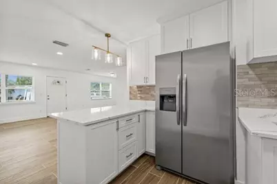 4709 Cresthill Drive, Tampa, FL 33615 - Photo 16